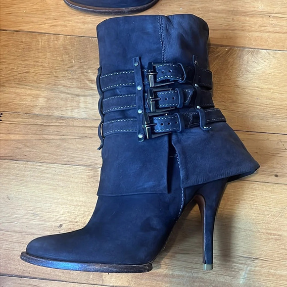 Schutz Dark Brown Leather Zip Up Buckled Heeled Boot Women’s 6B - Picture 6 of 8